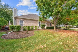 4051 Willow View Drive, Lake In The Hills, IL 60156