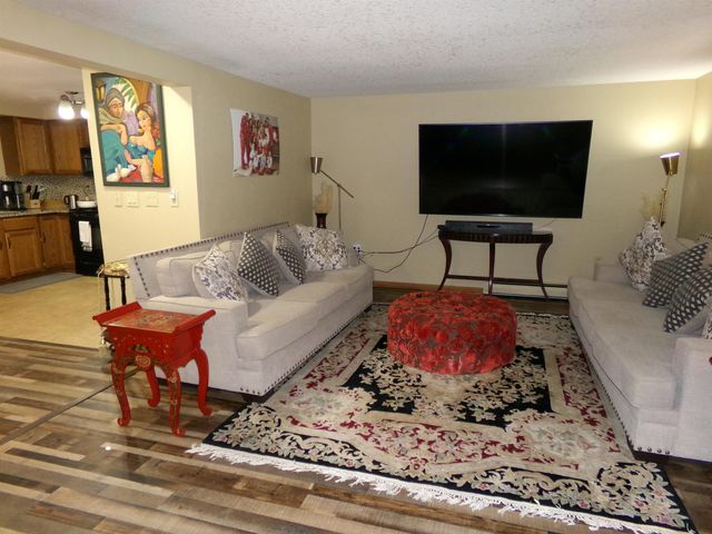2341 E Cherrywood Drive, Midland Twp, MI 48640