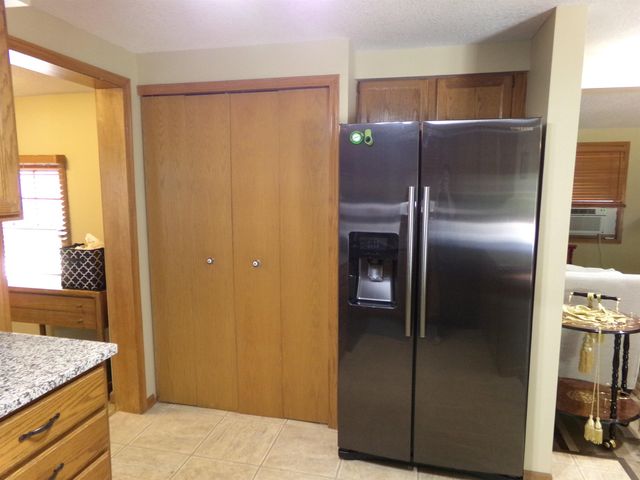 2341 E Cherrywood Drive, Midland Twp, MI 48640