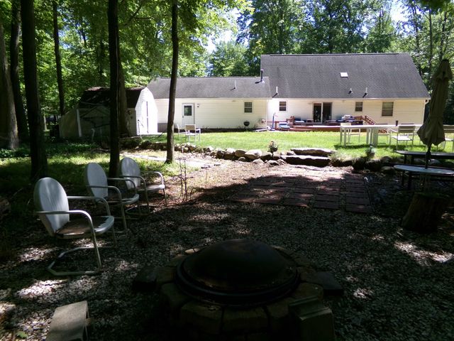 2341 E Cherrywood Drive, Midland Twp, MI 48640