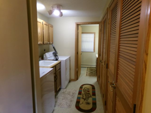 2341 E Cherrywood Drive, Midland Twp, MI 48640