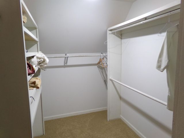 2341 E Cherrywood Drive, Midland Twp, MI 48640
