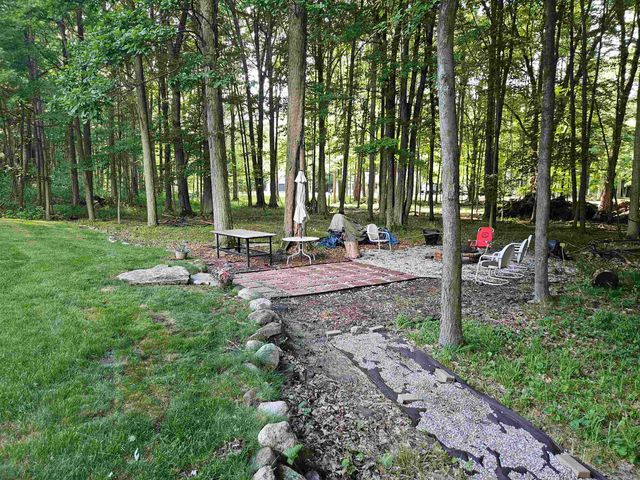 2341 E Cherrywood Drive, Midland Twp, MI 48640