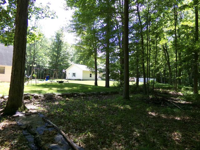2341 E Cherrywood Drive, Midland Twp, MI 48640