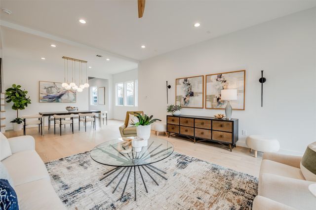 6010 Maxie Street, Houston, TX 77007