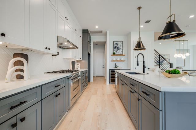 6010 Maxie Street, Houston, TX 77007