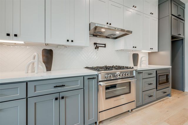 6010 Maxie Street, Houston, TX 77007