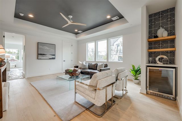 6010 Maxie Street, Houston, TX 77007