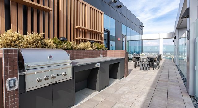 1114 W Carroll Avenue 3203, Chicago, IL 60607