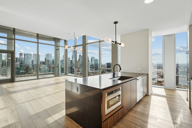 1114 W Carroll Avenue 3203, Chicago, IL 60607