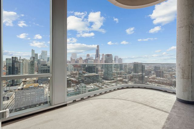 1114 W Carroll Avenue 3203, Chicago, IL 60607