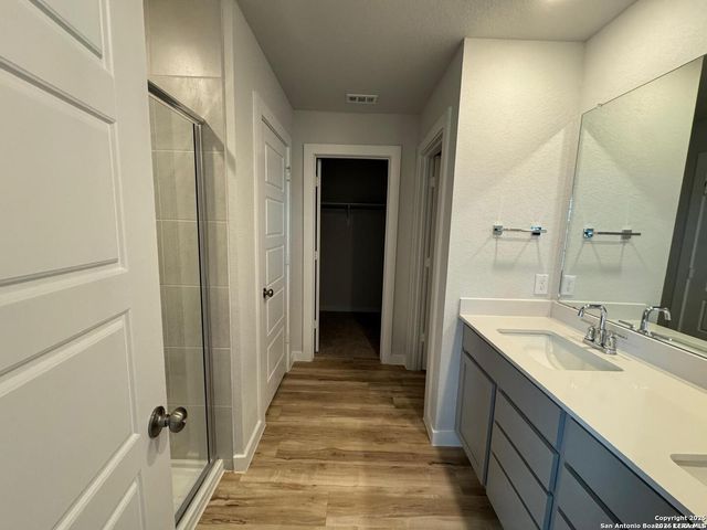 5935 W Hausman Rd Unit 66, San Antonio, TX 78249