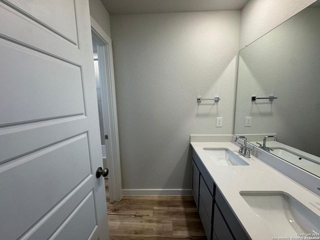 5935 W Hausman Rd Unit 66, San Antonio, TX 78249