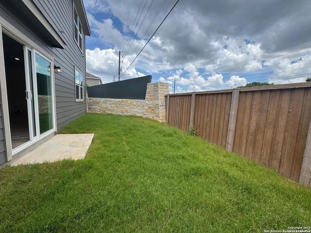 5935 W Hausman Rd Unit 66, San Antonio, TX 78249