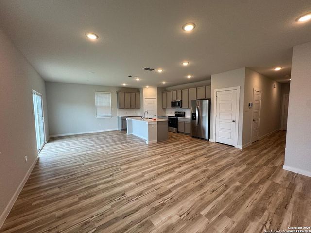 5935 W Hausman Rd Unit 66, San Antonio, TX 78249