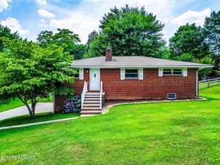 2509 Pulaski Rd, Knoxville, TN 37914