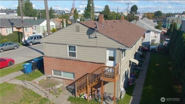 701 S Kenyon St, Seattle, WA 98108