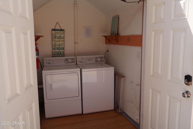 835 E 24th Ave Apt 111, New Smyrna Beach, FL 32169