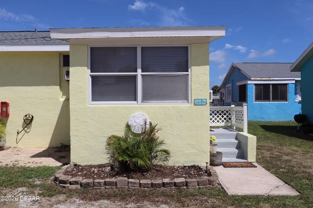 835 E 24th Ave Apt 111, New Smyrna Beach, FL 32169