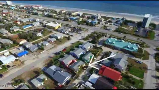 835 E 24th Ave Apt 111, New Smyrna Beach, FL 32169
