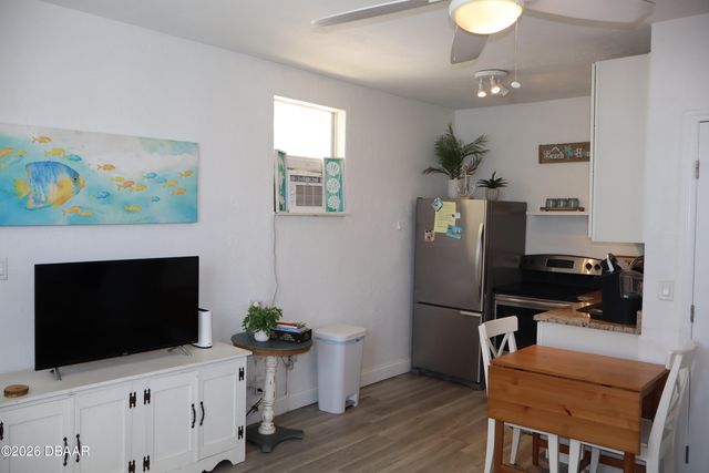 835 E 24th Ave Apt 111, New Smyrna Beach, FL 32169