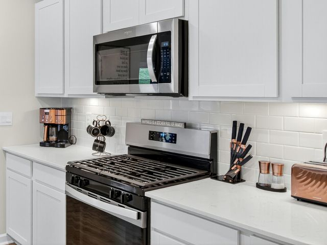 6305 Japonica Ln, White House, TN 37188