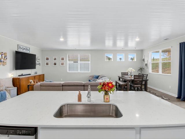 6305 Japonica Ln, White House, TN 37188