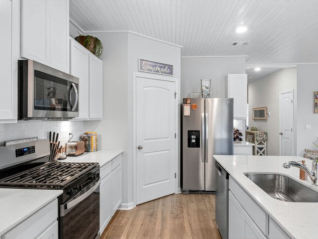 6305 Japonica Ln, White House, TN 37188