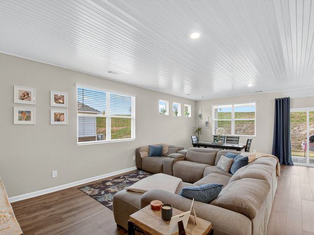 6305 Japonica Ln, White House, TN 37188