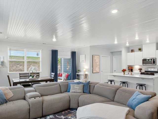 6305 Japonica Ln, White House, TN 37188