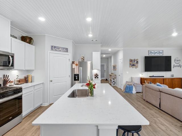 6305 Japonica Ln, White House, TN 37188