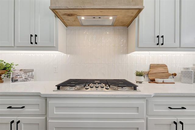 7112 NW 154th Street, Edmond, OK 73013