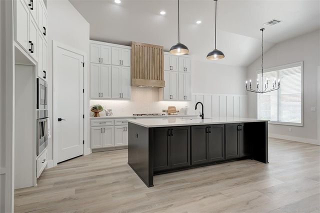 7112 NW 154th Street, Edmond, OK 73013