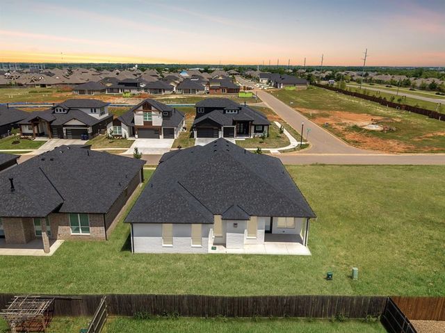 7112 NW 154th Street, Edmond, OK 73013