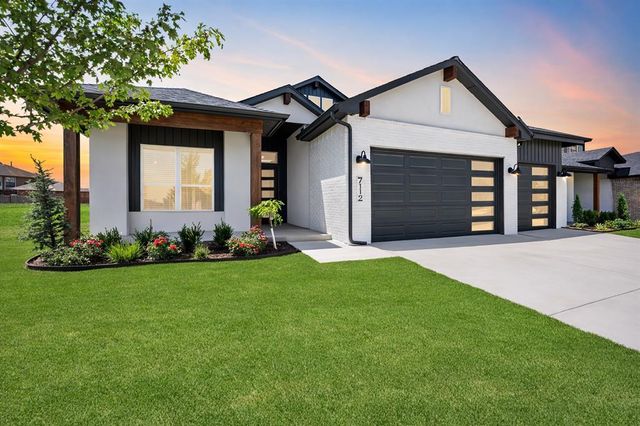 7112 NW 154th Street, Edmond, OK 73013