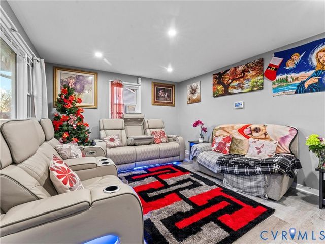 2942 Gaffney Rd, Chesterfield, VA 23237