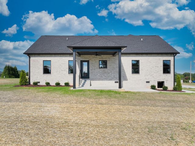 102 N Nikki Dr, Portland, TN 37148