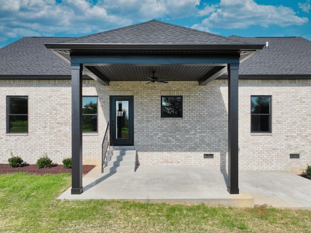 102 N Nikki Dr, Portland, TN 37148
