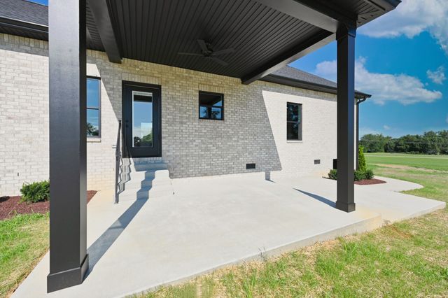 102 N Nikki Dr, Portland, TN 37148