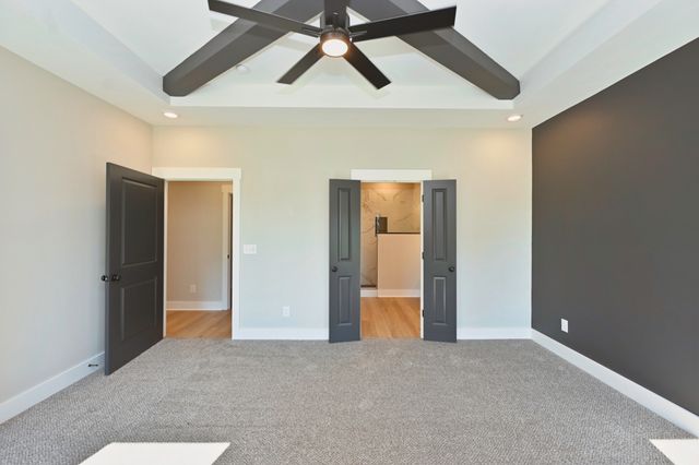 102 N Nikki Dr, Portland, TN 37148