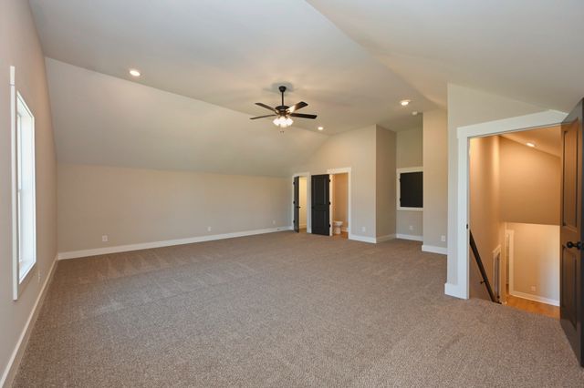 102 N Nikki Dr, Portland, TN 37148