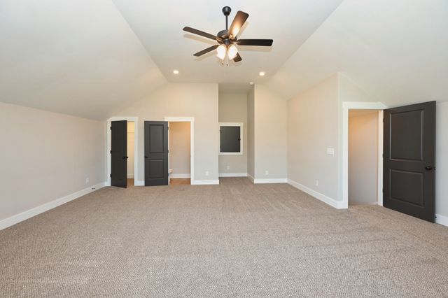 102 N Nikki Dr, Portland, TN 37148