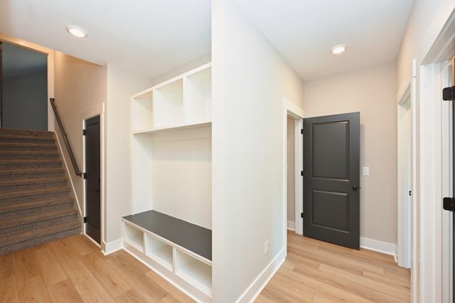 102 N Nikki Dr, Portland, TN 37148
