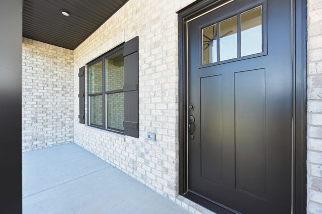 102 N Nikki Dr, Portland, TN 37148