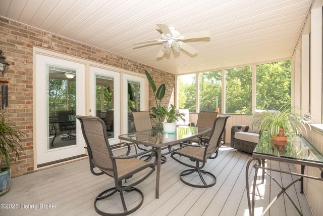 7102 Old Heady Rd, Louisville, KY 40299