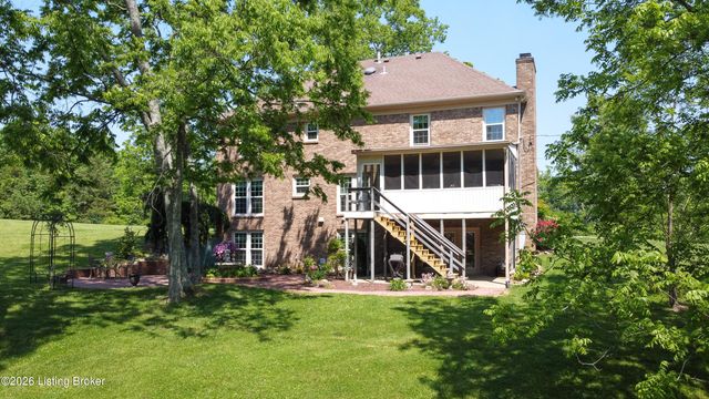7102 Old Heady Rd, Louisville, KY 40299