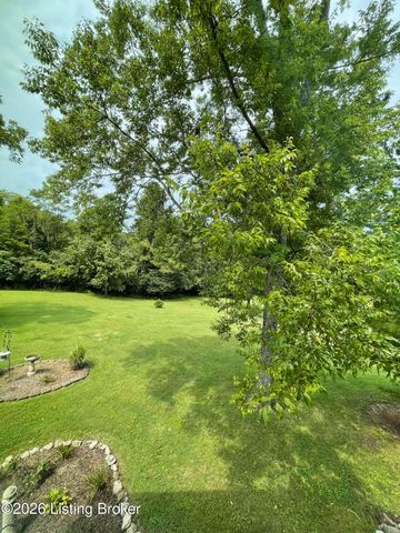 7102 Old Heady Rd, Louisville, KY 40299