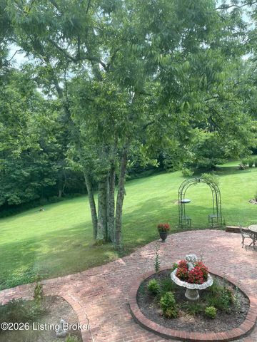 7102 Old Heady Rd, Louisville, KY 40299