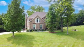 7102 Old Heady Rd, Louisville, KY 40299