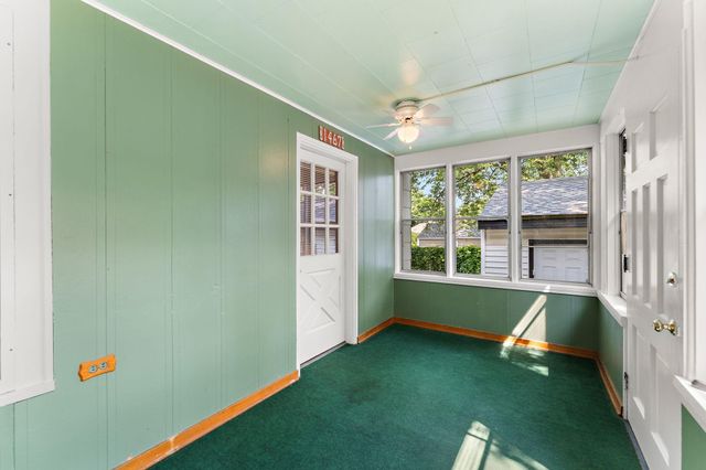 1467 Charles Avenue, Saint Paul, MN 55104